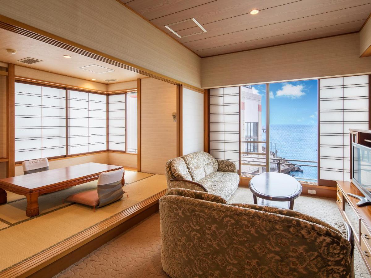 Mikazuki Sea-Park Hotel Katsuura คัตสึอุระ ภายนอก รูปภาพ